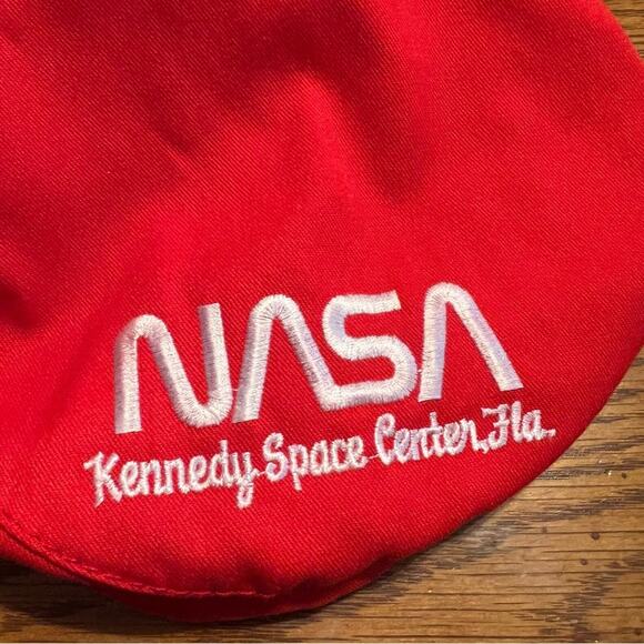 Vintage Red NASA Newsboy Hat Kennedy Space Center Cabbie Artsy Cap - Picture 10 of 10